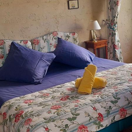 Logis De Chenac - Chambres Et Table D'Hotes Chenac Saint Seurin d'Uzet ภายนอก รูปภาพ